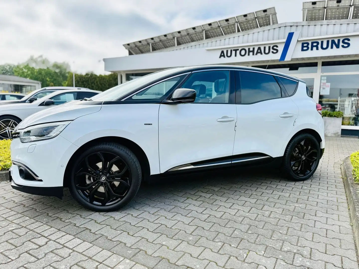 Renault Scenic IV BLACK EDITION 1,3 TCe LED, Navi, AHK, SHZ, PTS, Schwarz - 2