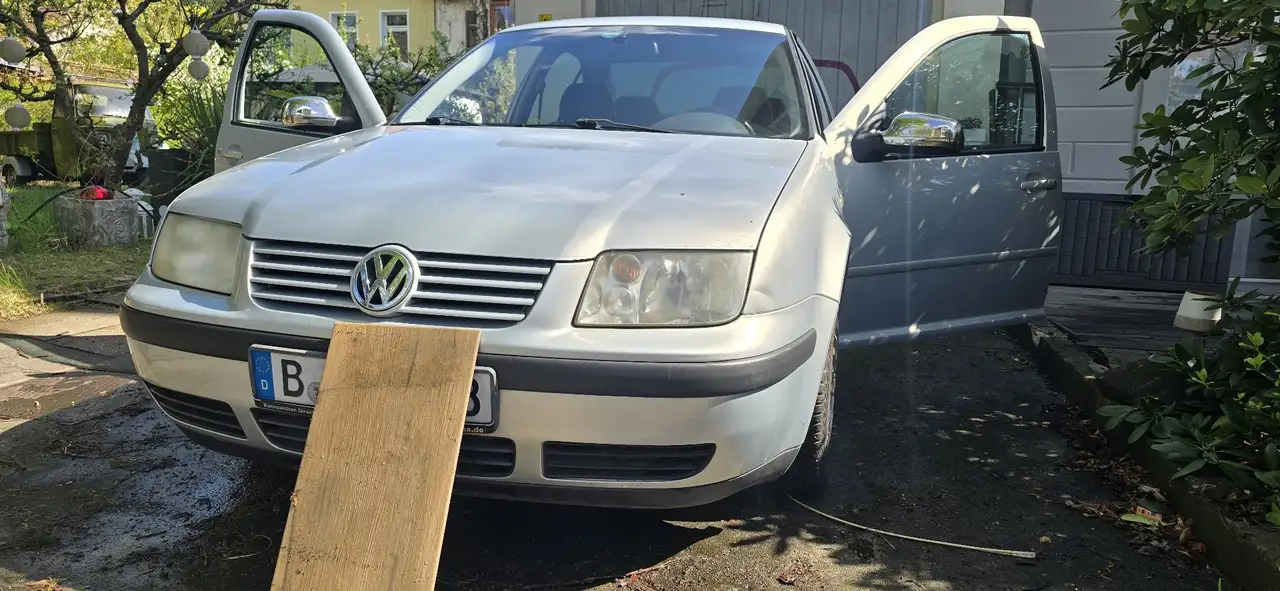 Volkswagen Golf Basis, foto 1