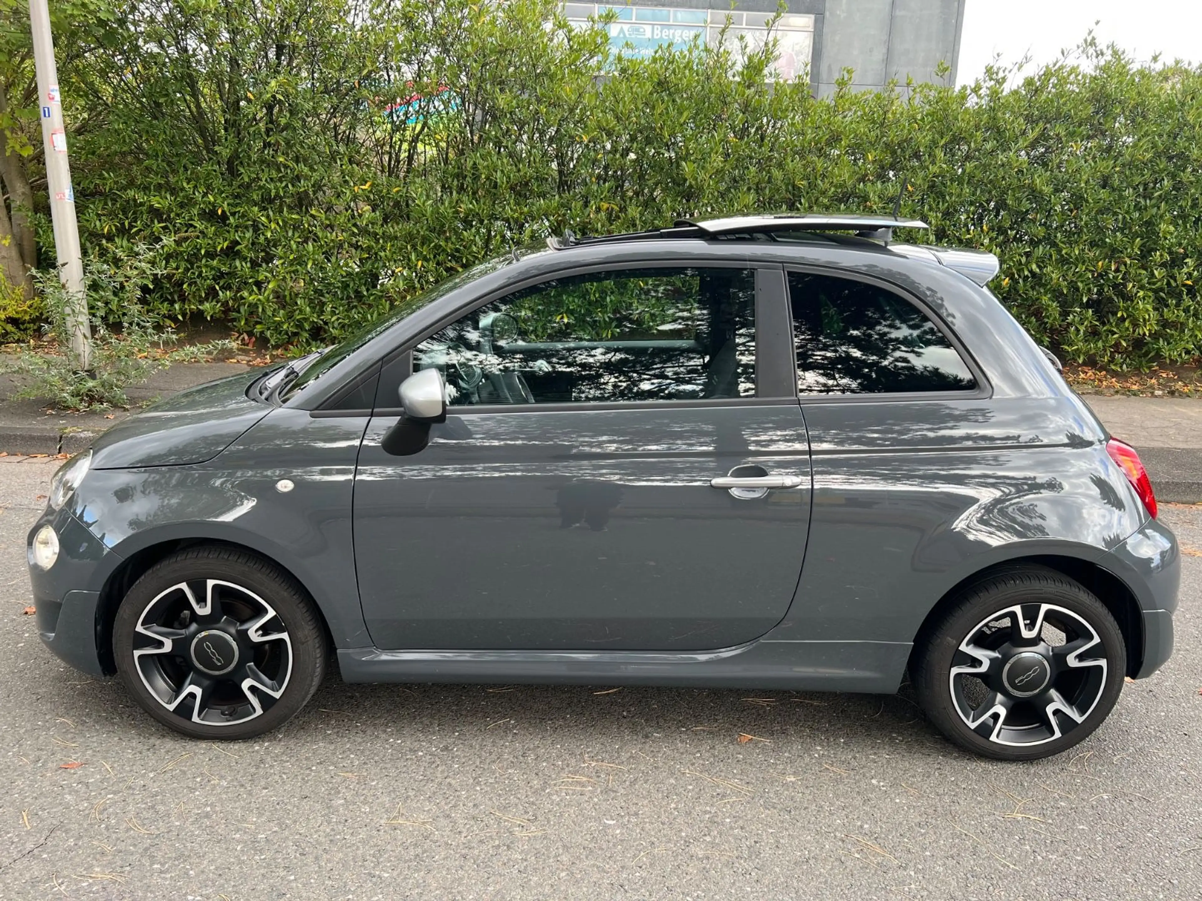 Fiat 500 RockStar*Hybrid*Panoramaschiebedach*Klima* — photo 9
