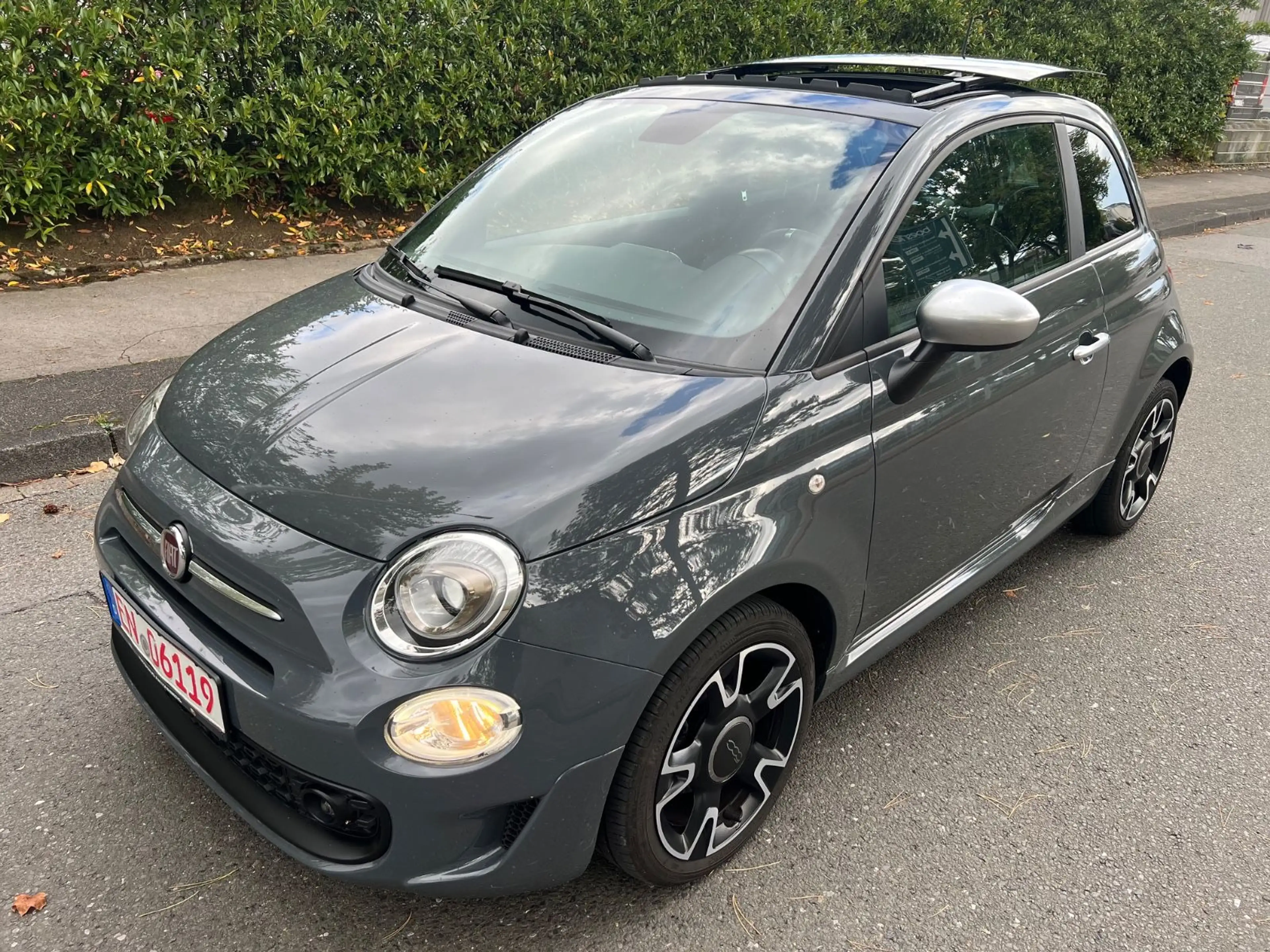 Fiat 500 RockStar*Hybrid*Panoramaschiebedach*Klima*