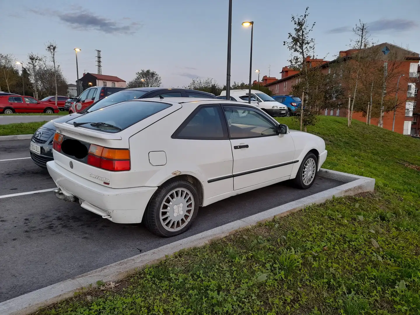 Volkswagen Corrado 2.0 16v A.A. Alb - 2