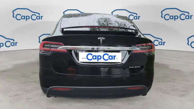 Tesla Model X view 3