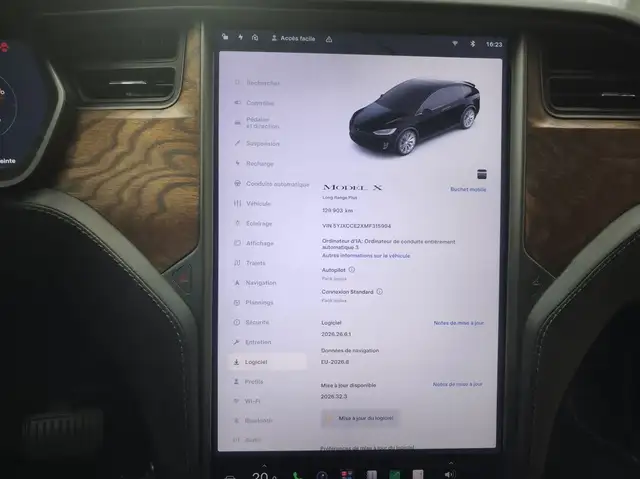 Tesla Model X view 12