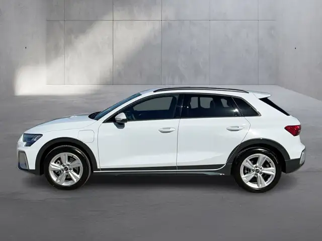 Audi A3 view 3