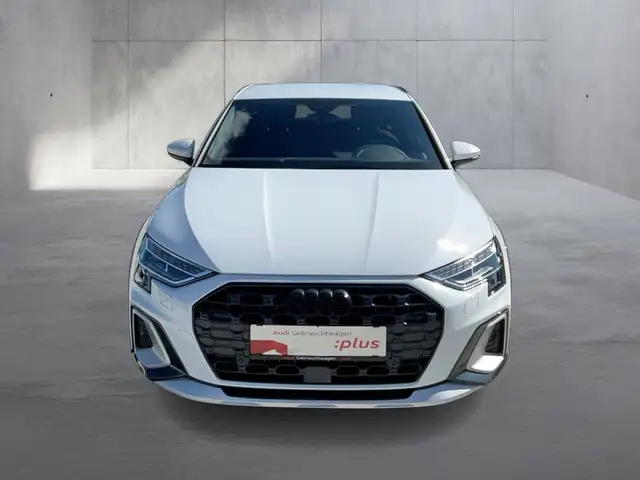 Audi A3 view 8
