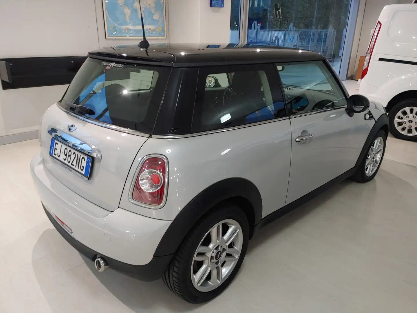 MINI Cooper D Šedá - 1