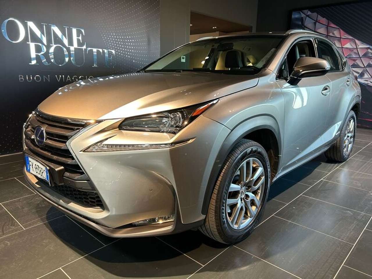 Lexus NX 300h 300 2.5 Hybrid Executive