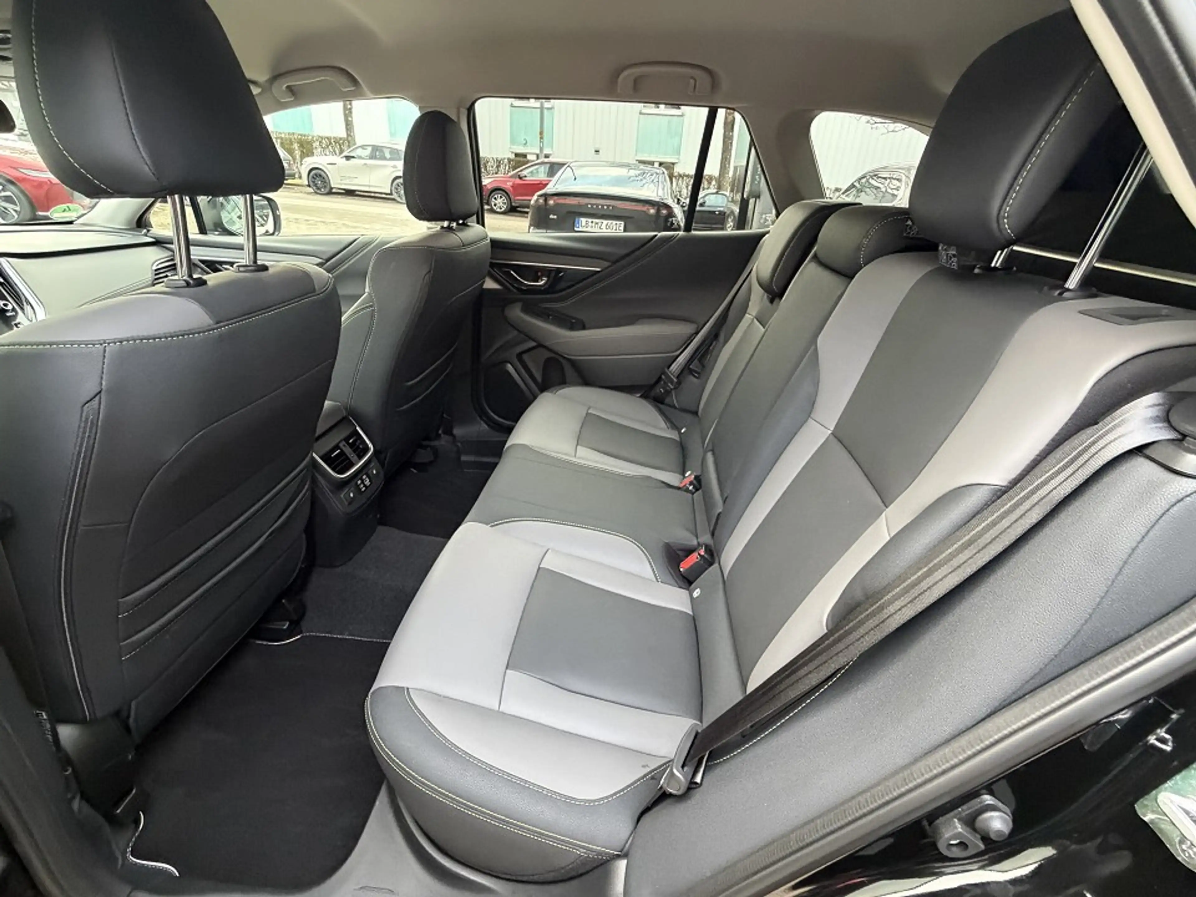 Subaru OUTBACK 2,5i Lineartronic Exclusive Cross — photo 8