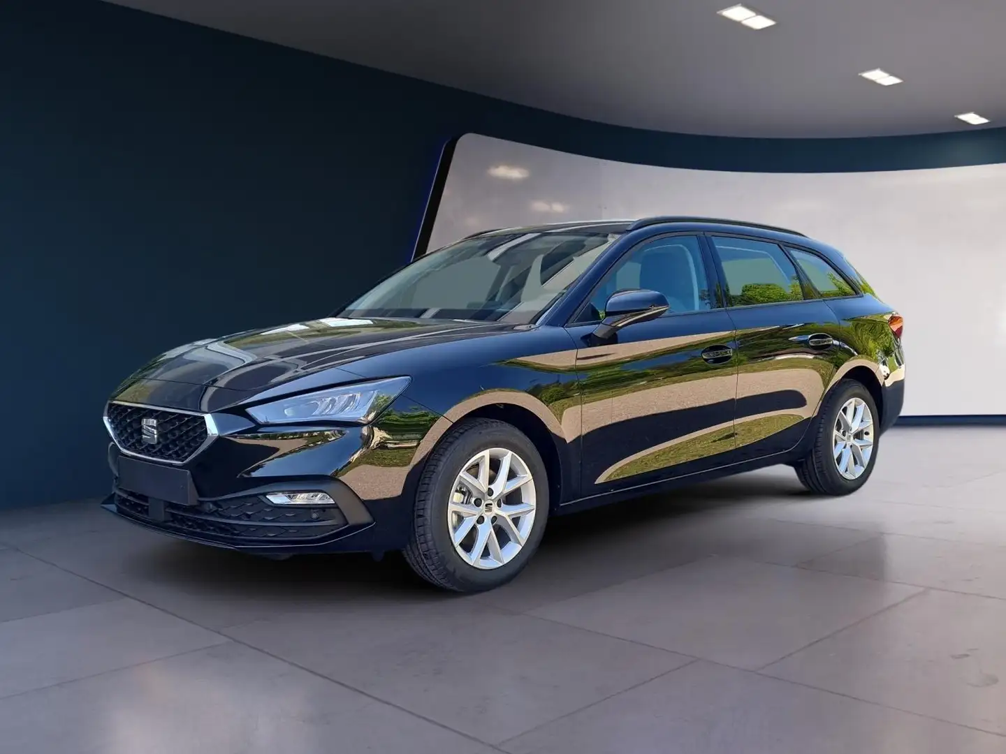 SEAT Leon Sportstourer 1.5 eTSI 110 kW Style ST 1.5eTSI D... Schwarz - 1