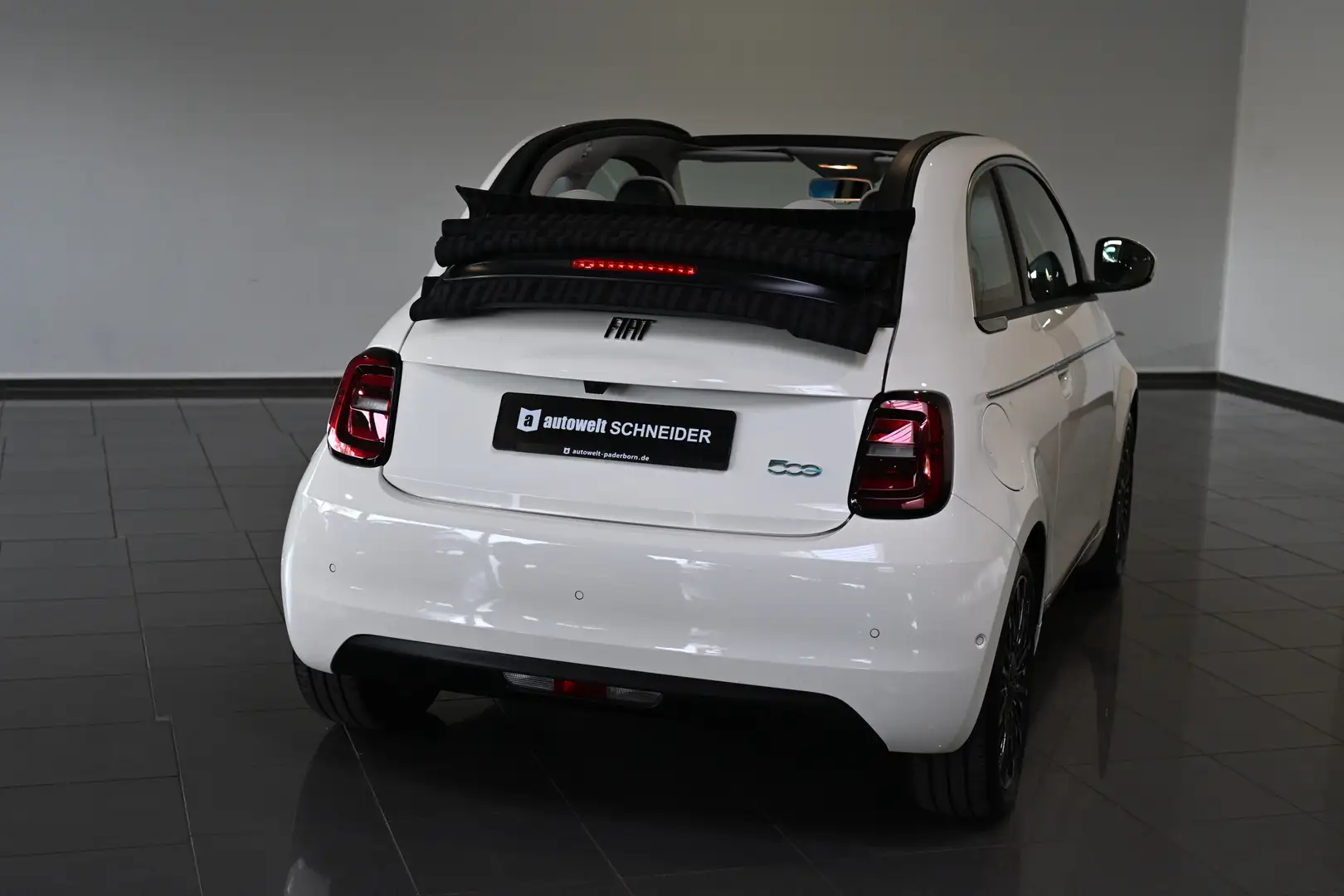 Fiat 500e Cabrio La Prima 42 kWh LED Navi SHZ 17 Weiß - 2