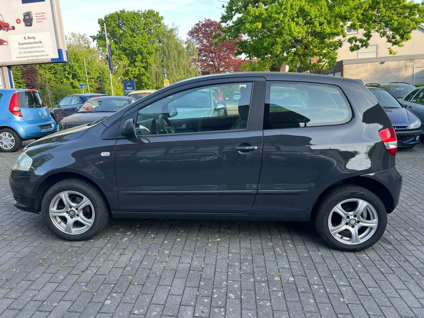 Volkswagen Fox 1.4 Refresh 75Ps Klima, Tüv neu Grau - 2
