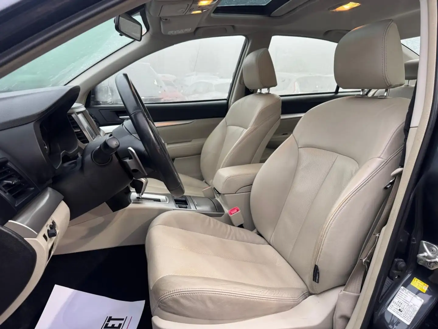 Subaru Legacy SW 2.0R SE Grau - 2