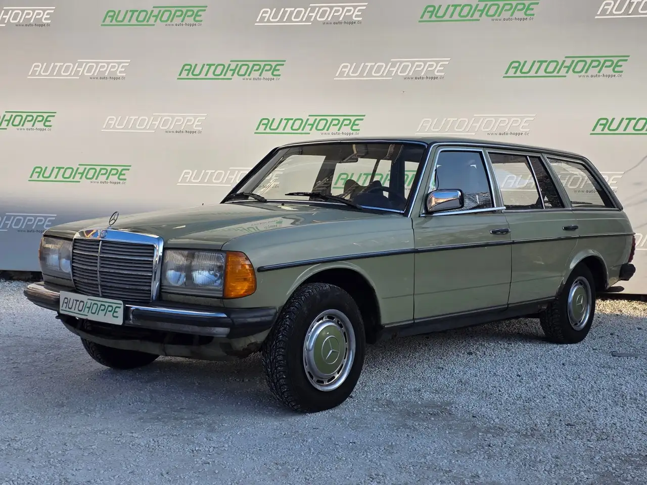 Mercedes-Benz 240