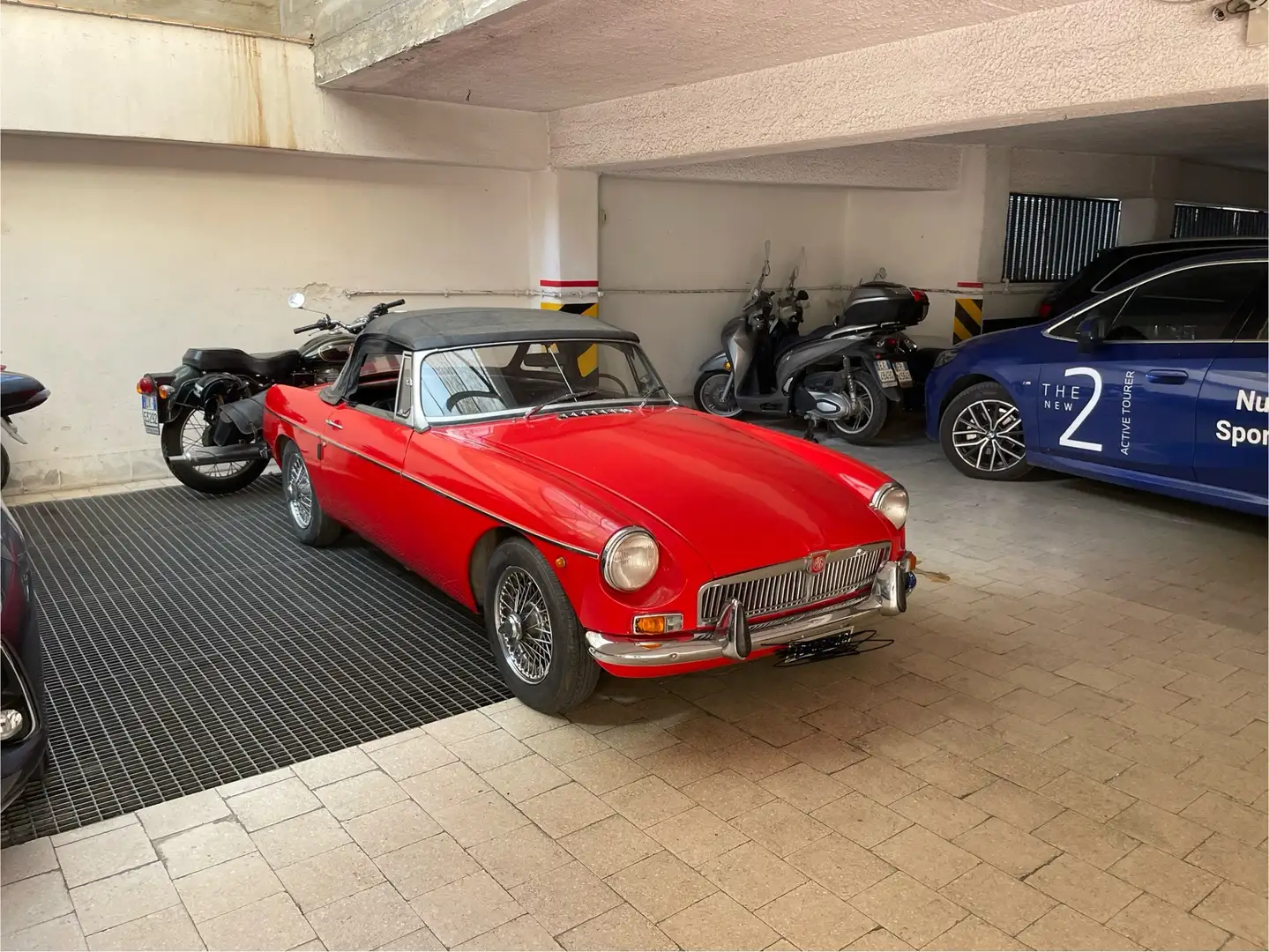 MG MGB - 2