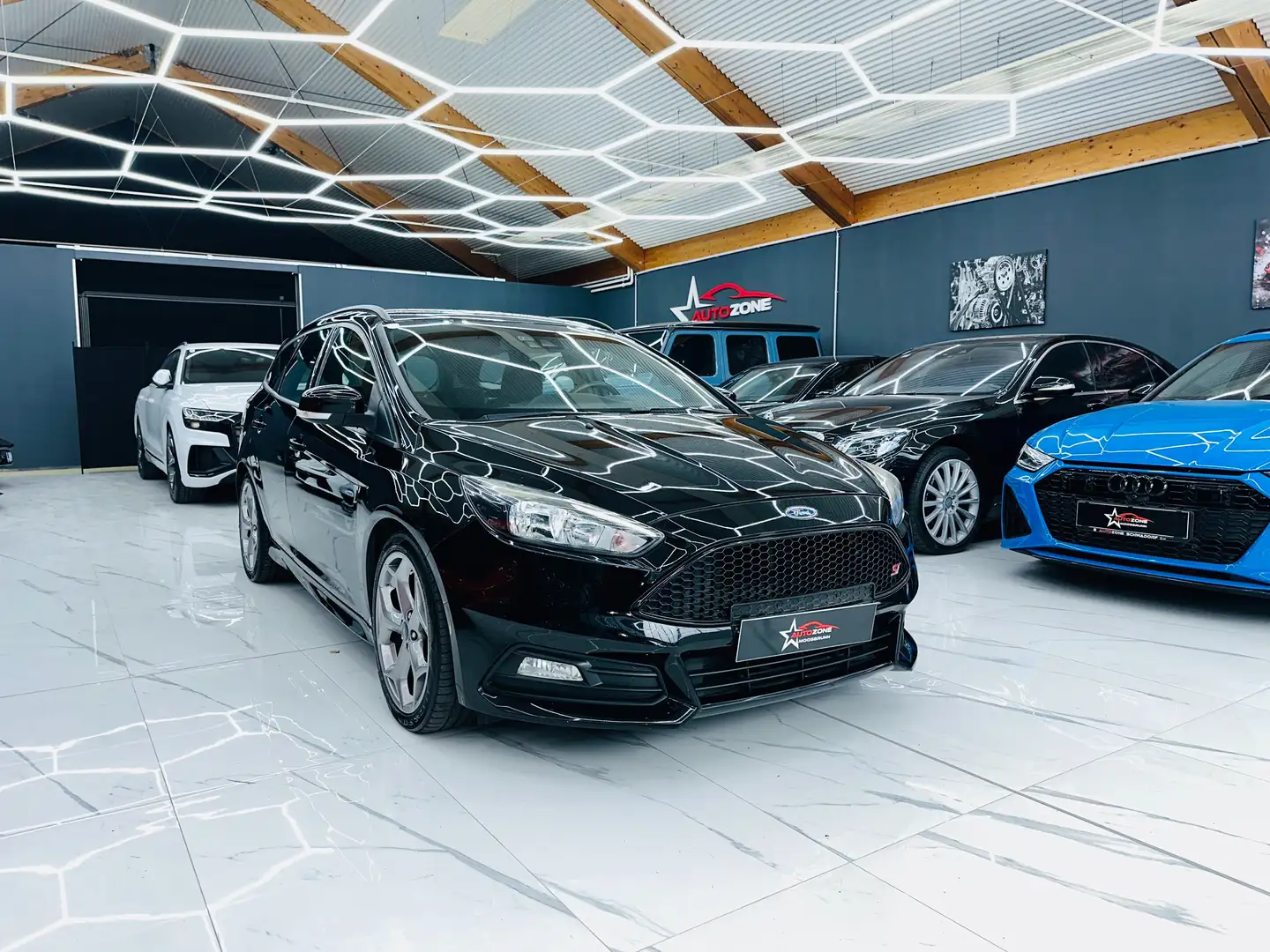 Ford Focus ST 1 Besitz Nur 93.000km Noir - 1