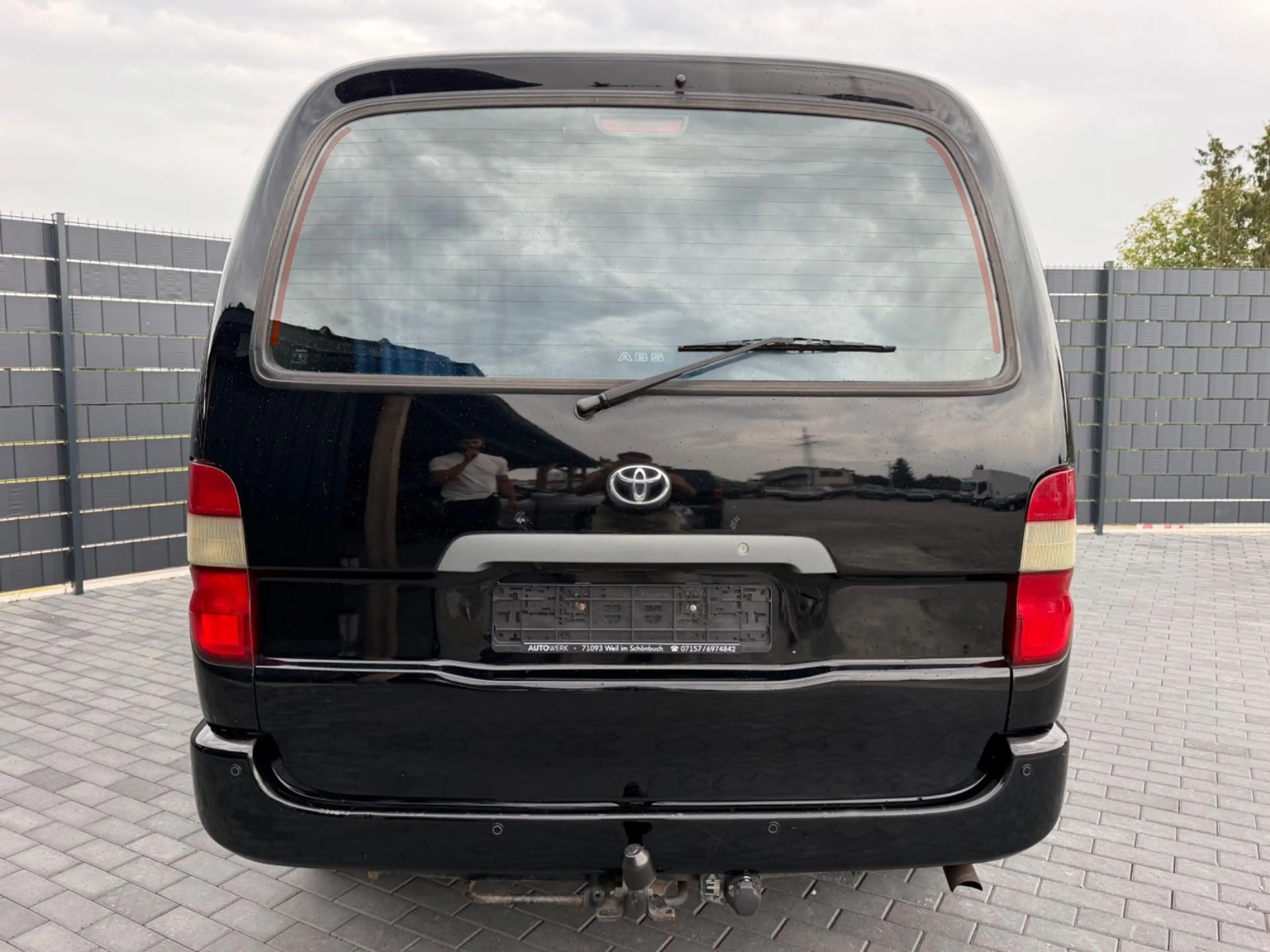 Toyota Hiace 2.5 D*AUTOMATIK*KLIMA*STANDHEIZUNG*AHK* — photo 6