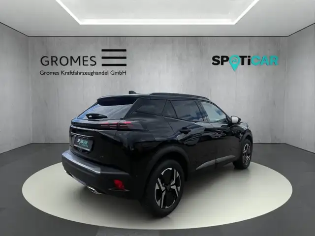 Peugeot 2008 view 3