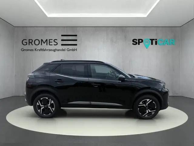 Peugeot 2008 view 2