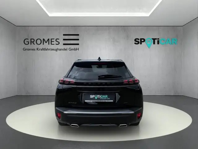 Peugeot 2008 view 4