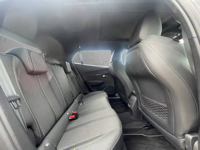 Peugeot 2008 view 14