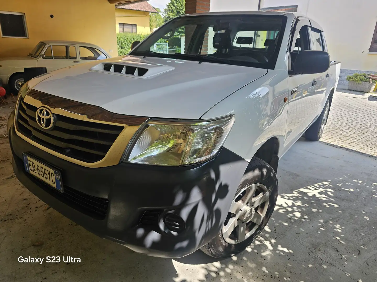 Toyota Hilux 2.5 double cab Activex 140cv - 2