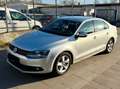 Volkswagen Jetta VI Comfortline / TÜV NEU Silber - thumbnail 3