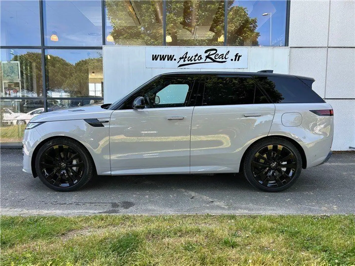 Land Rover Range Rover Sport P460e AWD 3.0L i6 PHEV Dynamic SE Gris - 2