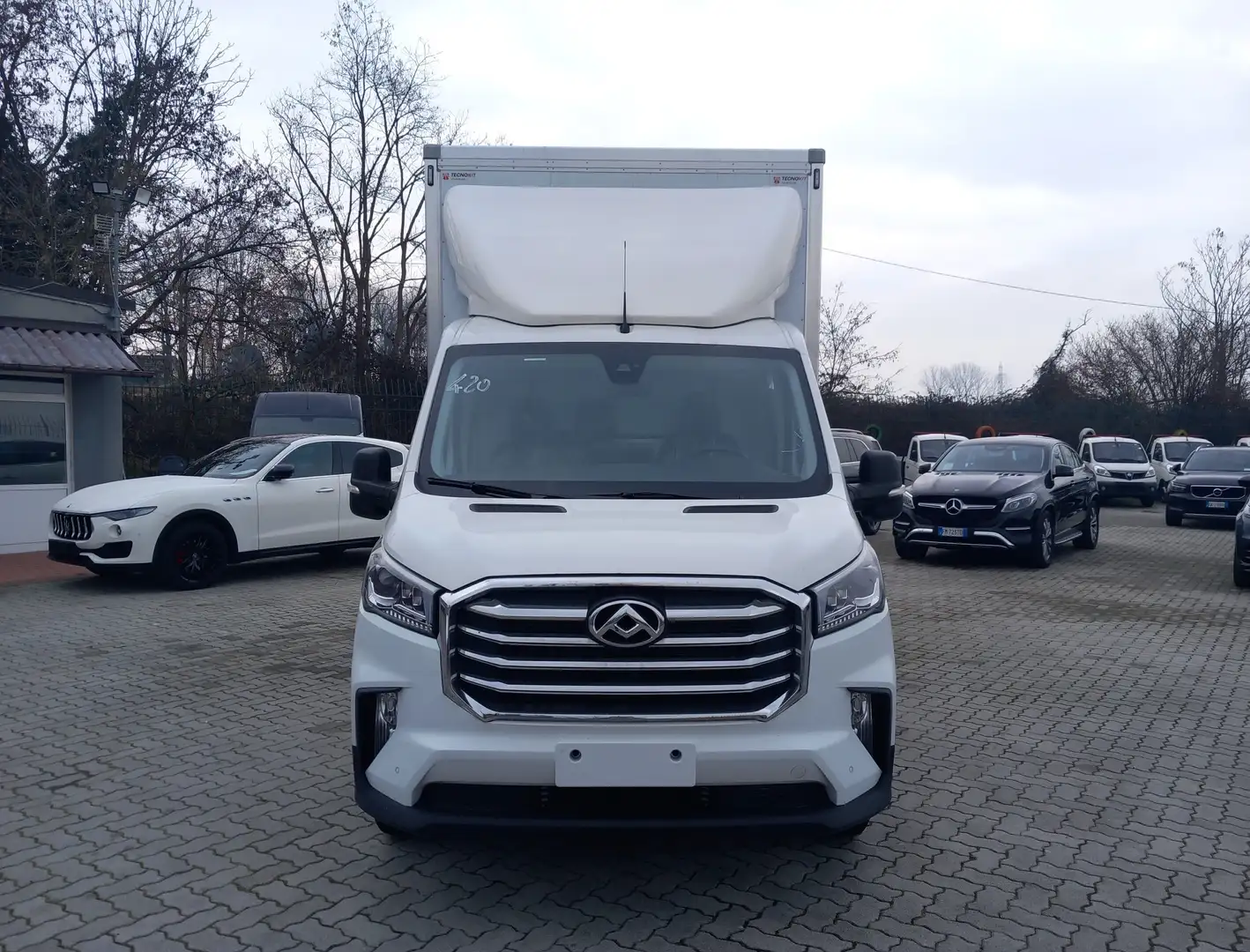 Maxus Deliver 9 Maxus Deliver 9 L3 rwd R.Sing Furgonat+Sponda Weiß - 2