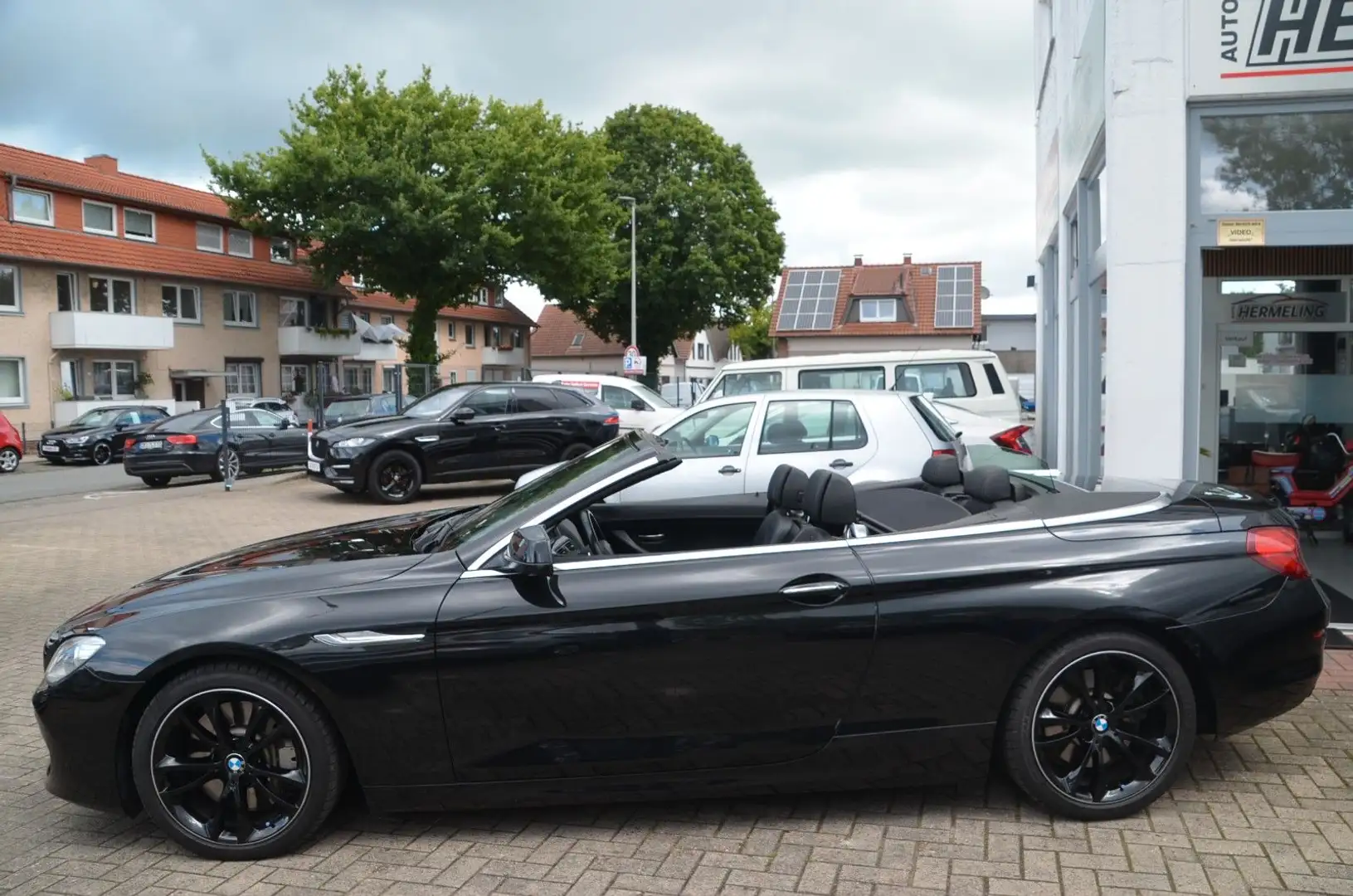 BMW 650 i Cabrio Scheckheft BMW!/HeadUp/19"/SoftClose Schwarz - 1