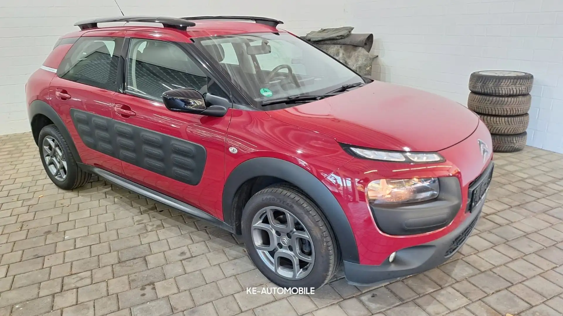 Citroen C4 Cactus Rot - 1