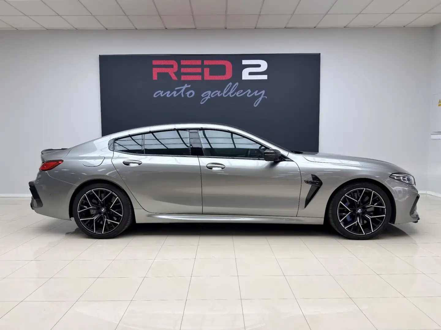 BMW M8 Competition Gran Coupé Gris - 2