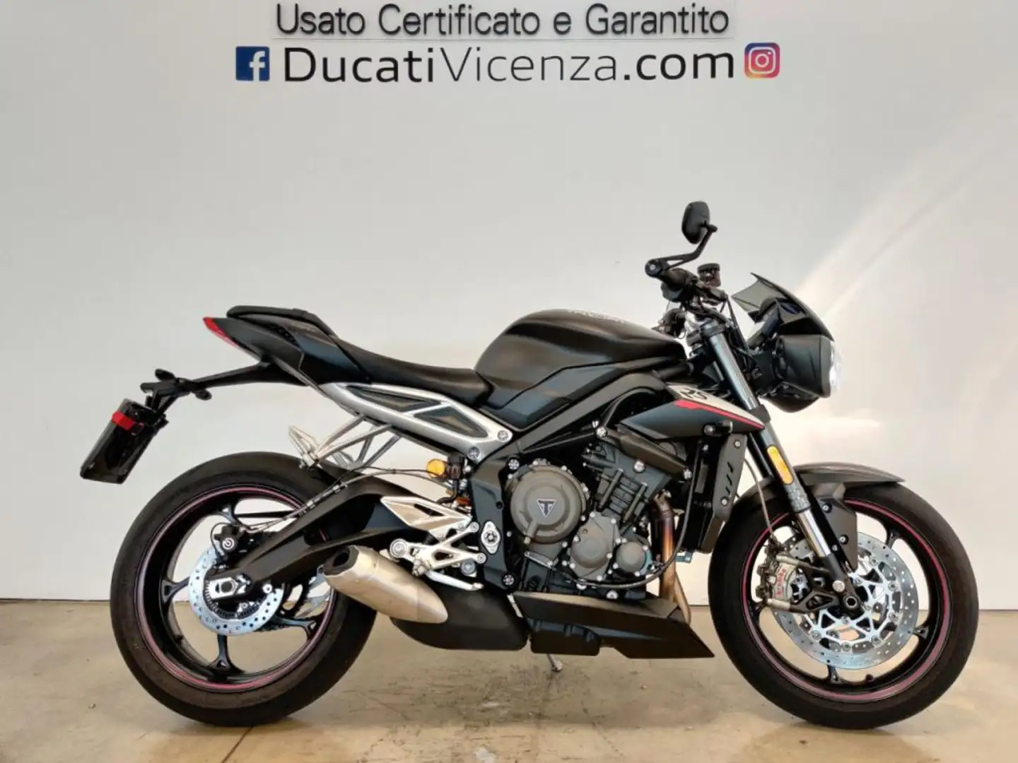 Triumph Street Triple 765 RS Nero - 1