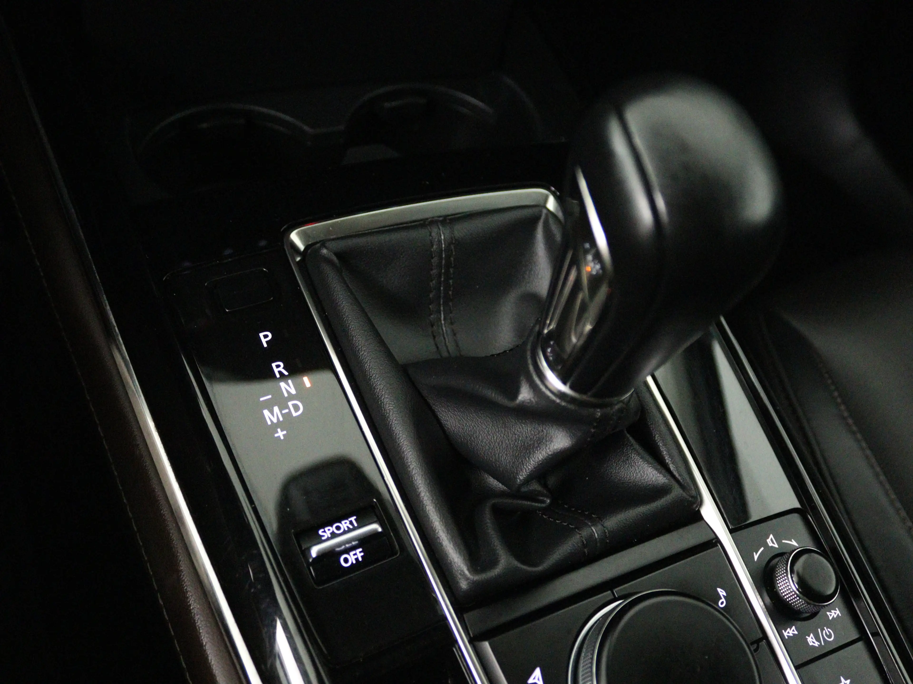 Mazda CX-30 2.0 e-SkyActiv-X M Hybrid Luxury | Trekhaak | Lede — photo 5