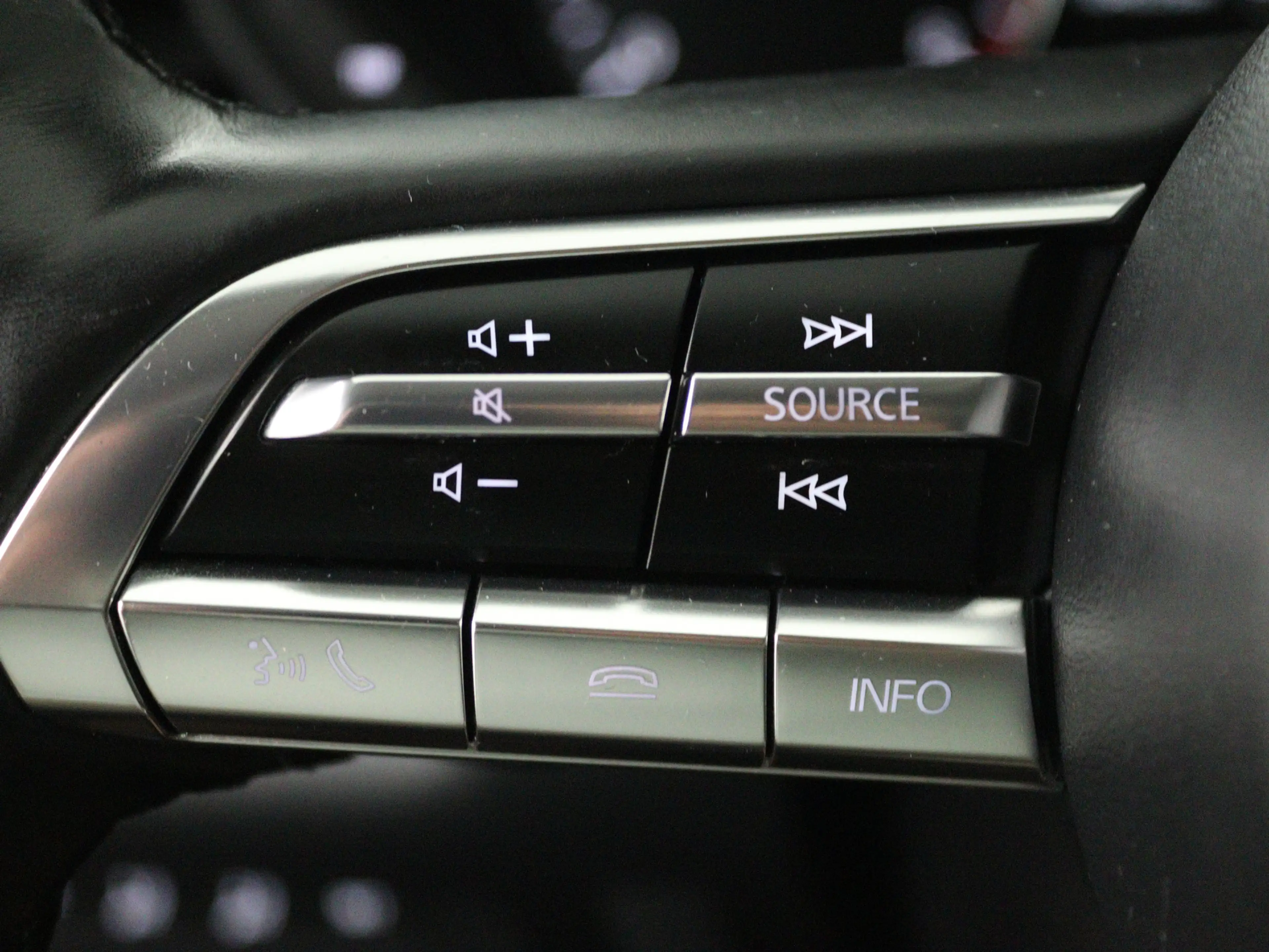 Mazda CX-30 2.0 e-SkyActiv-X M Hybrid Luxury | Trekhaak | Lede — photo 12