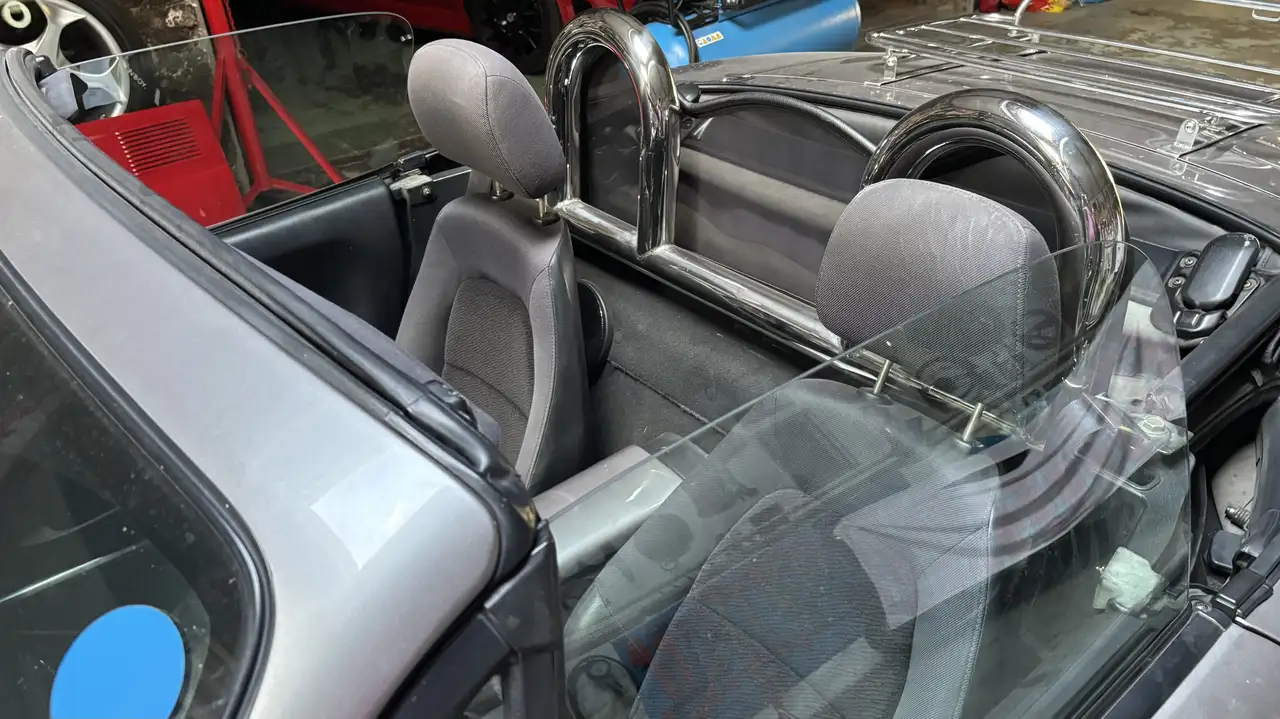 Mazda MX-5 1.6i 16v, foto 1