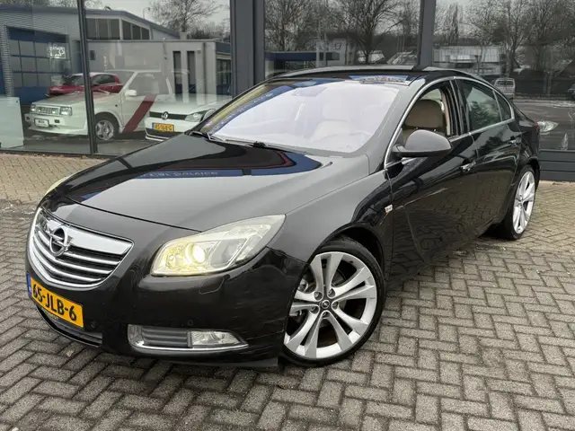 Opel Insignia 2.0 Turbo ''Deluxe'' 1e eigenaar. NAP + Veel optie