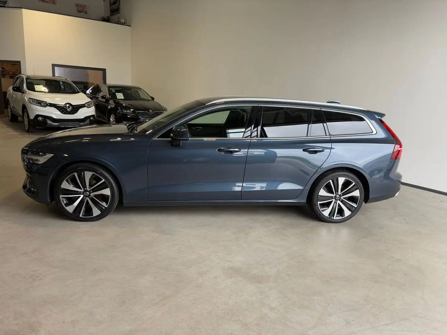 Volvo V60 Inscription AHK KAMERA ACC NAVI Bleu - 2