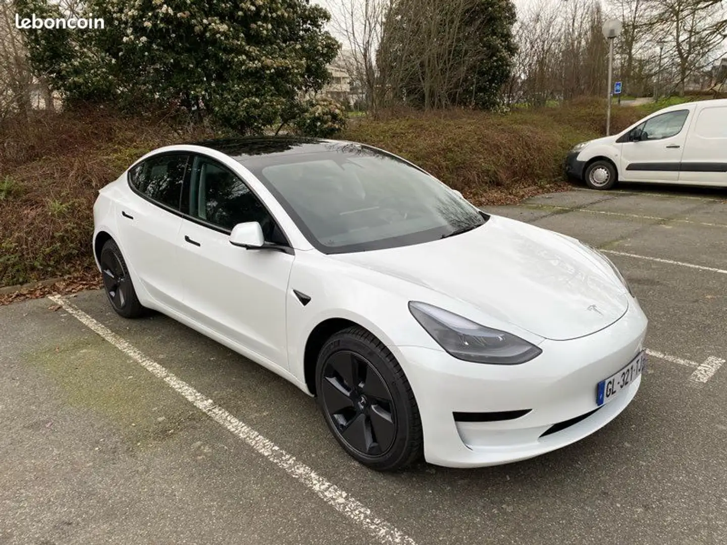 Tesla Model 3 propulsion Blanc - 1