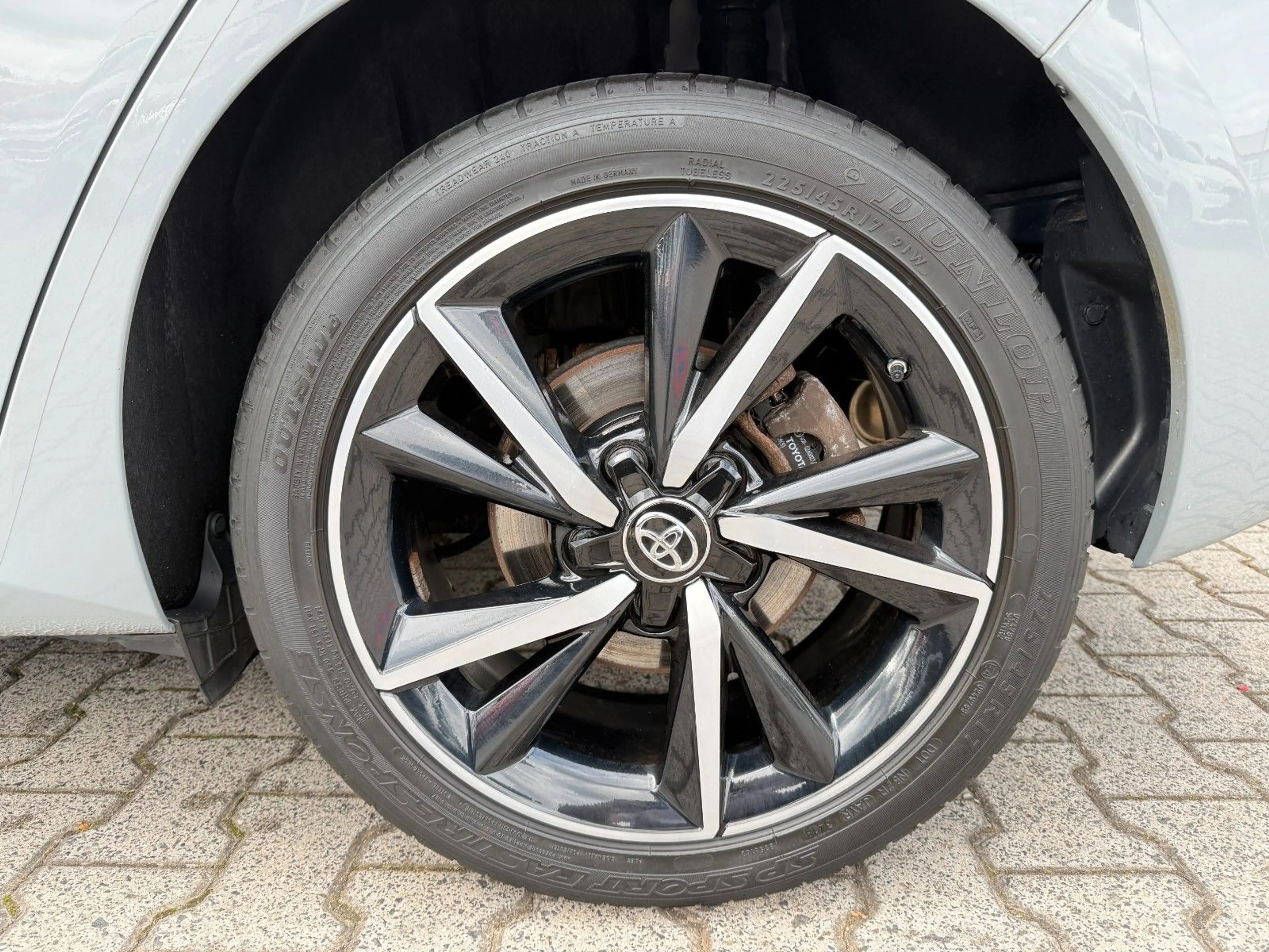 Toyota Auris Hybrid Team D *SITZH*KAMERA*SCHECKHEFT* — photo 4
