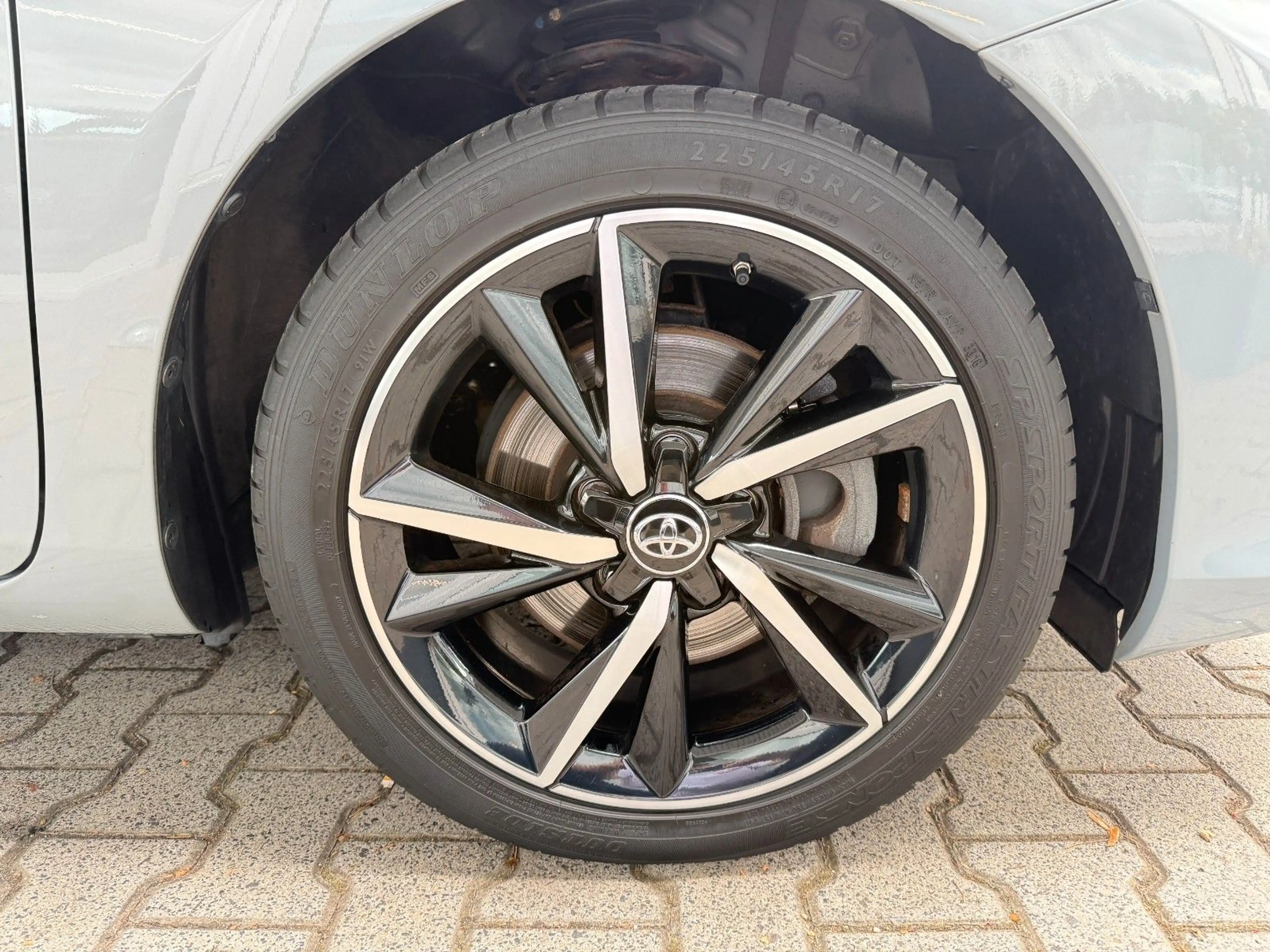 Toyota Auris Hybrid Team D *SITZH*KAMERA*SCHECKHEFT* — photo 12