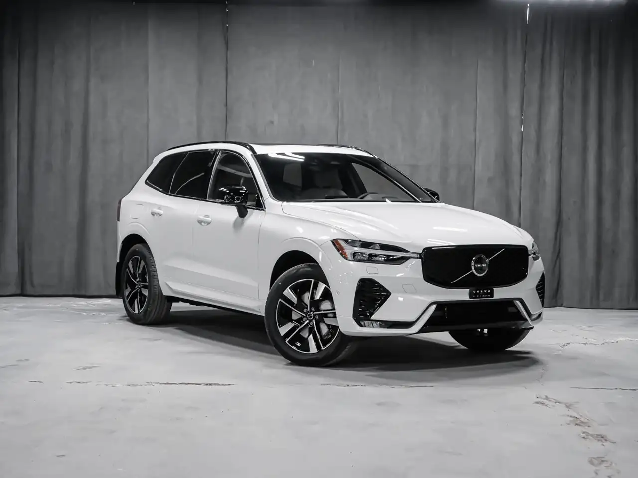 Volvo XC60 снимка Volvo XC60