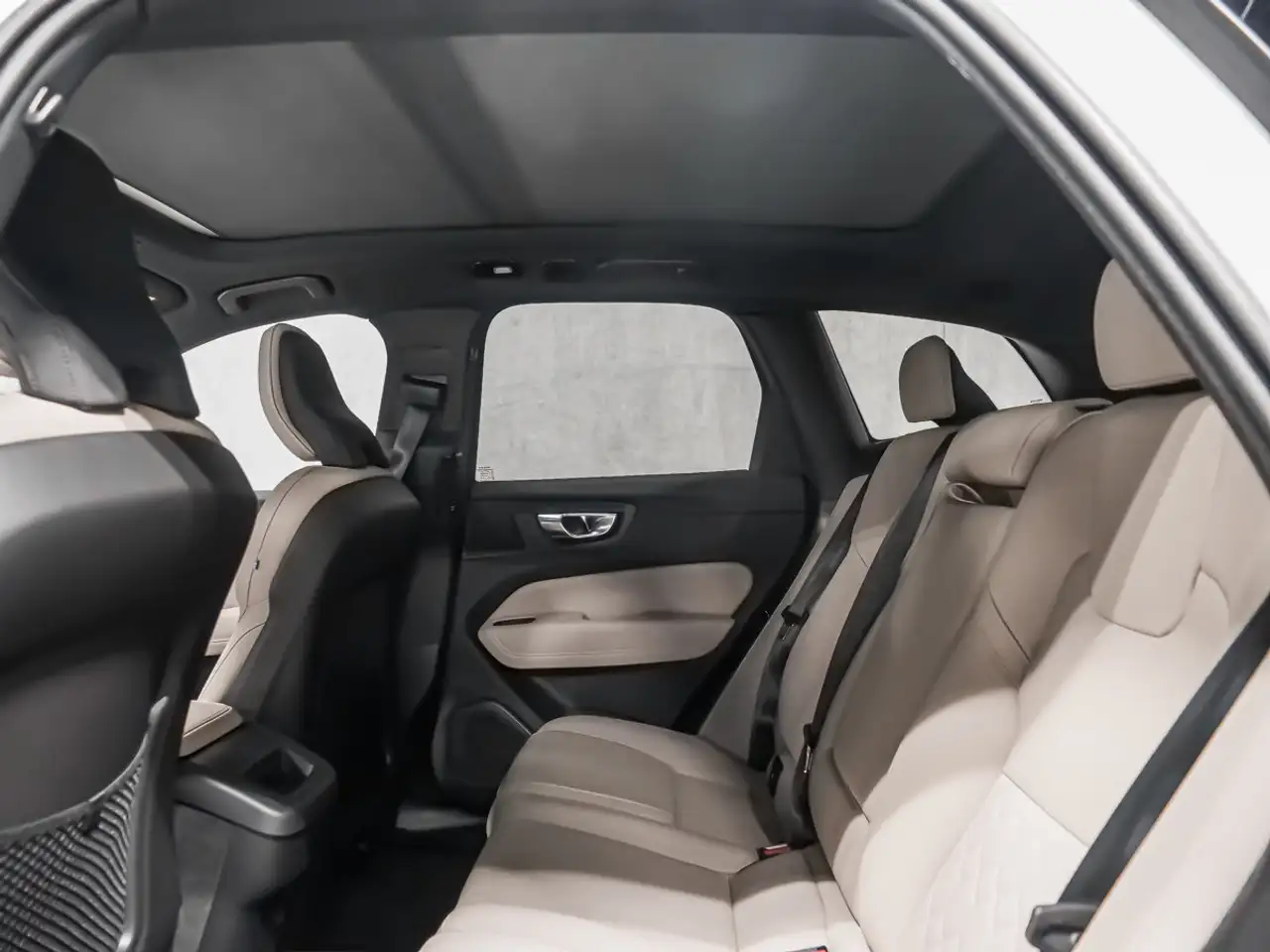 Volvo XC60 снимка Volvo XC60