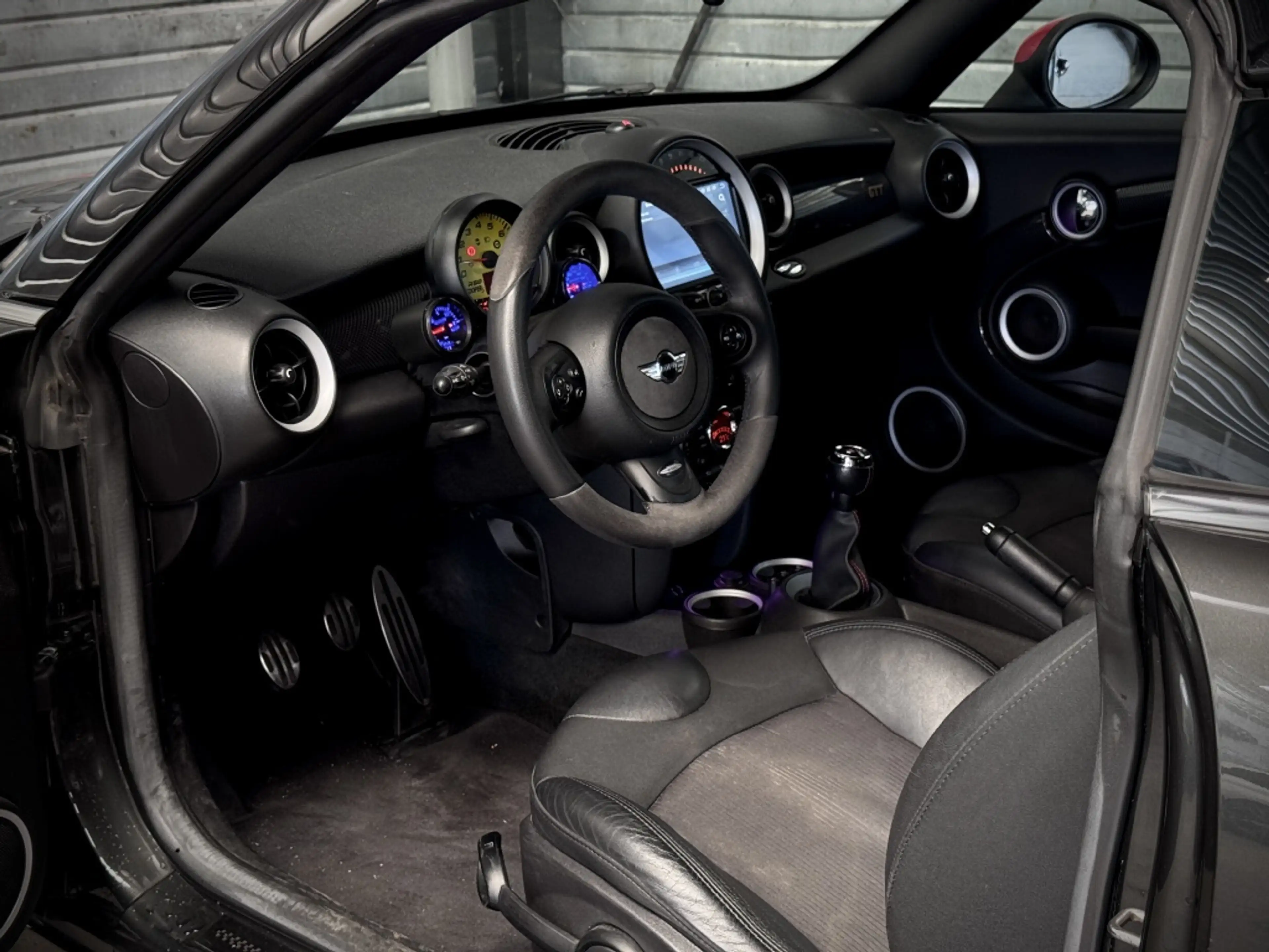 MINI Cooper S Coupe | Sport Button | 17 inch | Cruise Controle | Works — photo 4