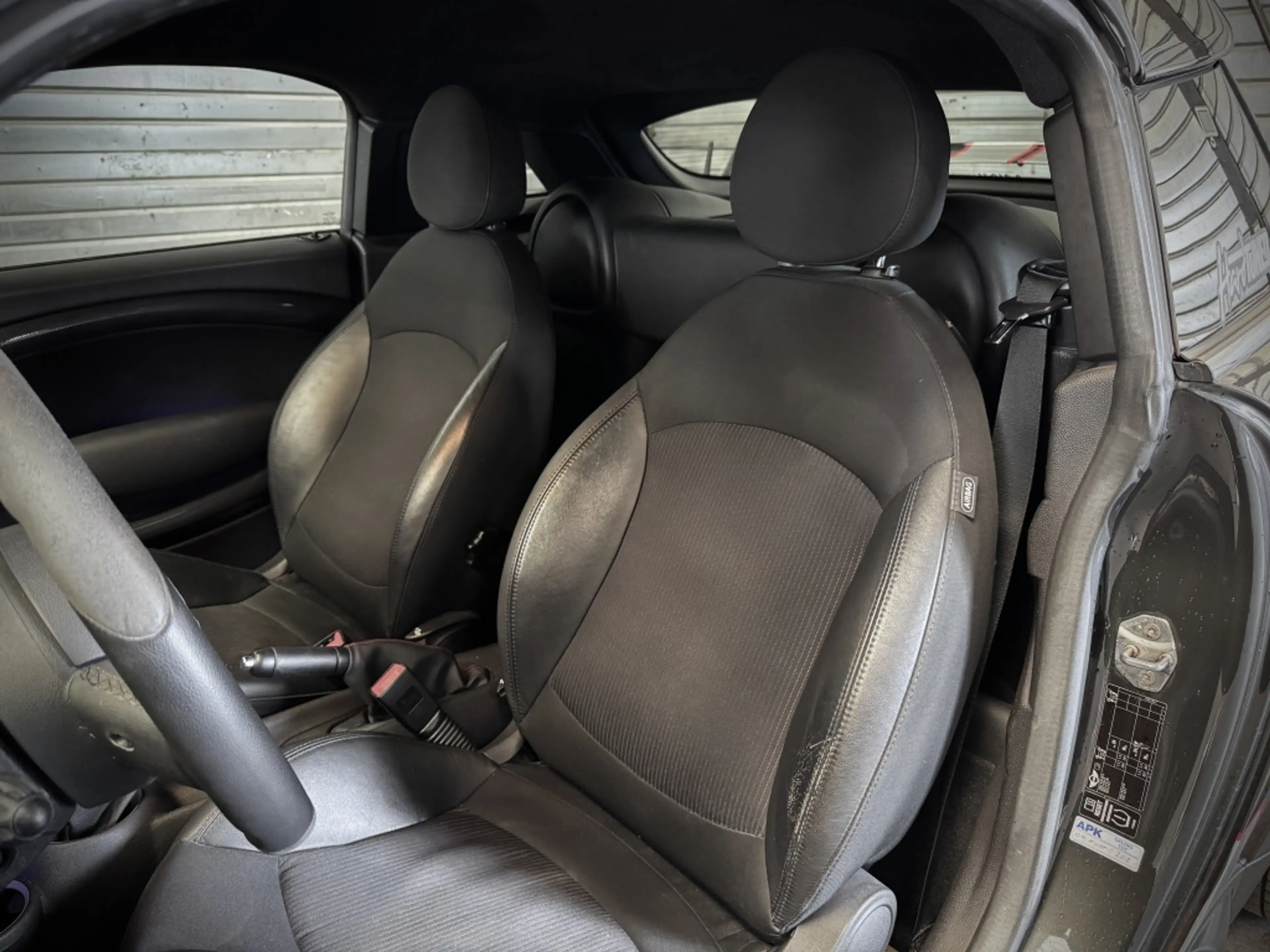 MINI Cooper S Coupe | Sport Button | 17 inch | Cruise Controle | Works — photo 5