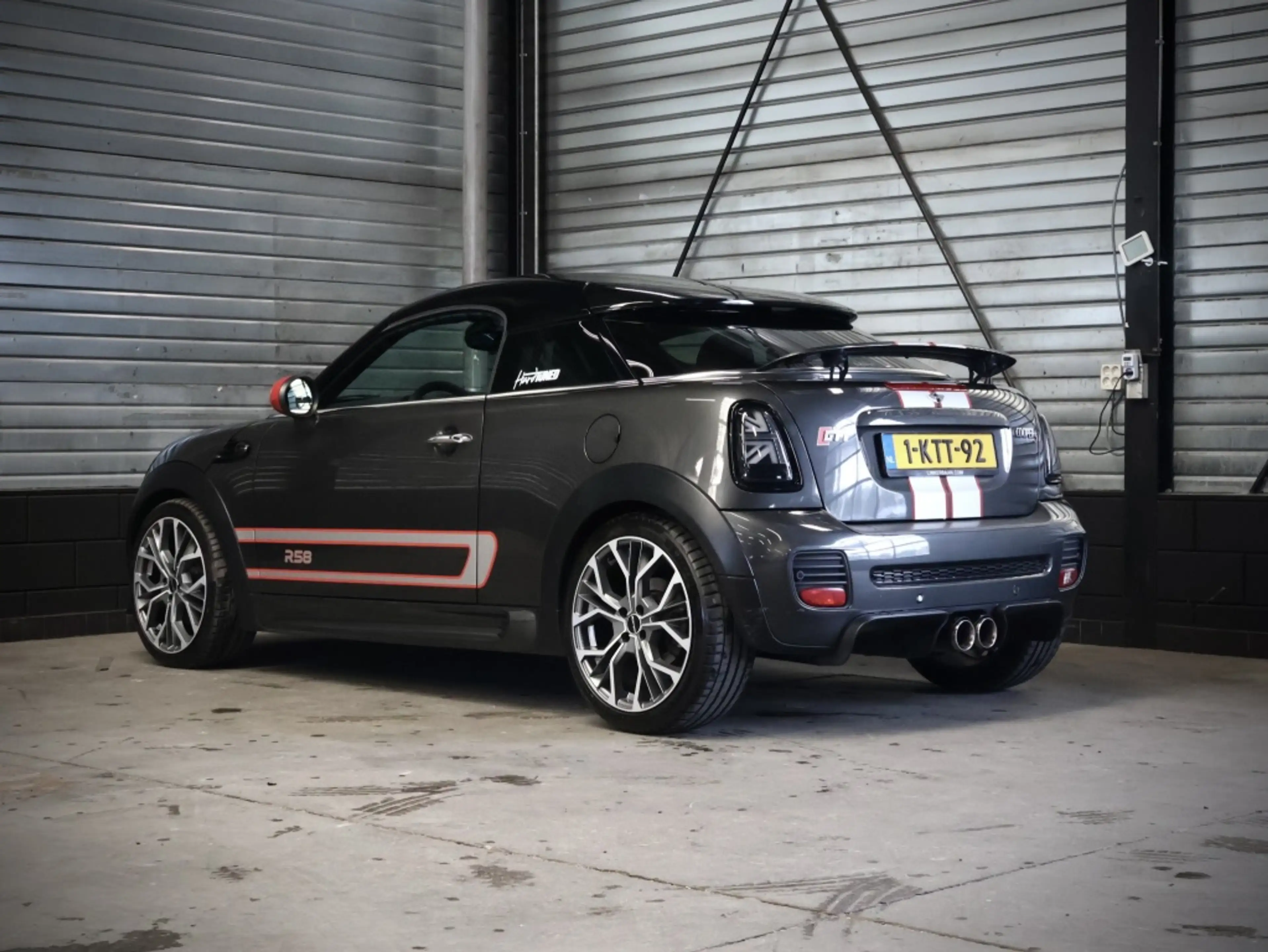 MINI Cooper S Coupe | Sport Button | 17 inch | Cruise Controle | Works — photo 8