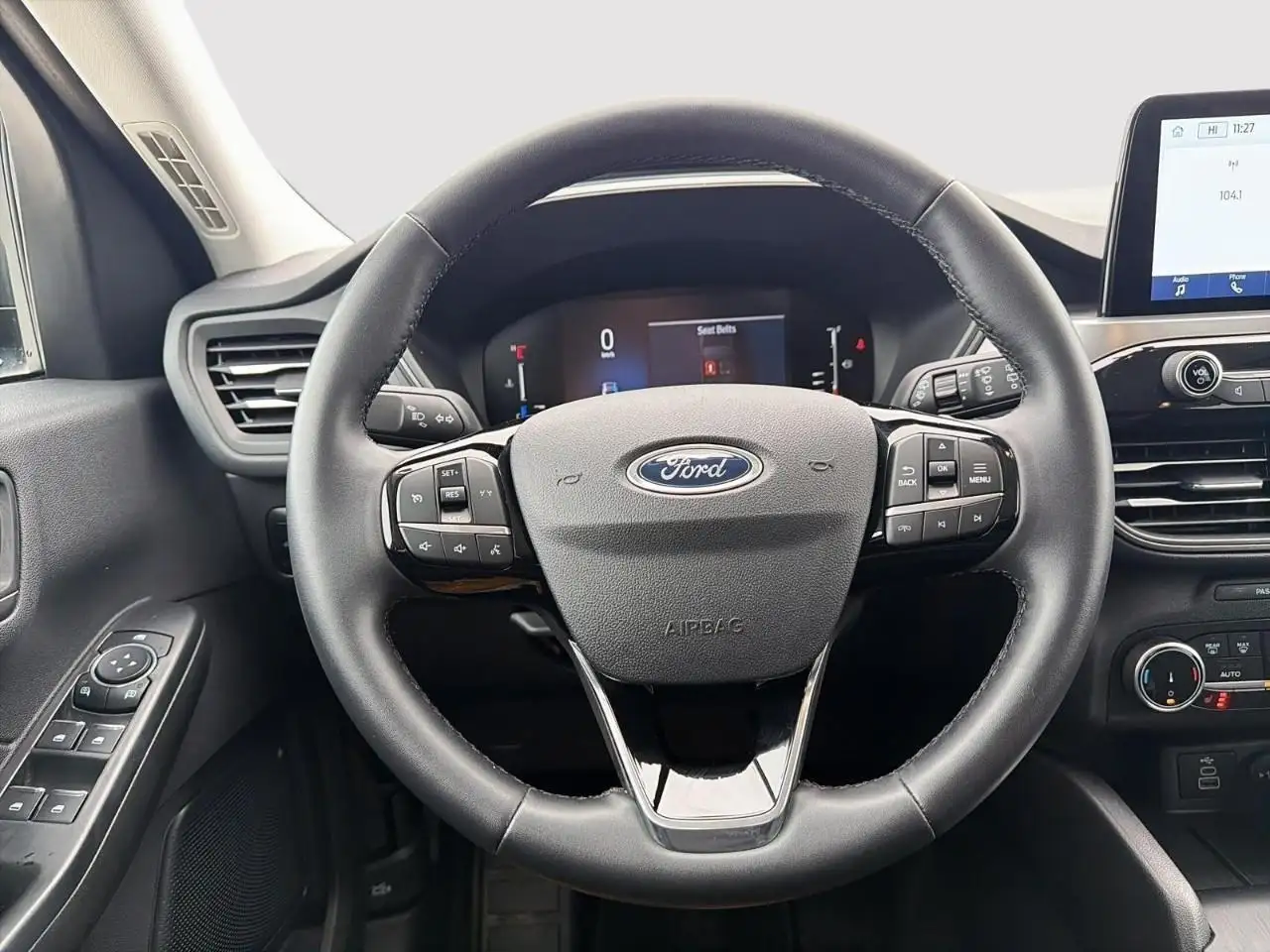 Ford Escape снимка Ford Escape