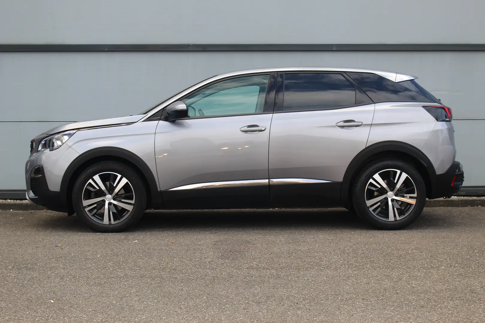 Peugeot 3008 1.2 Allure 130 PK | Trekhaak | CAM | Climate & Cru Gris - 2