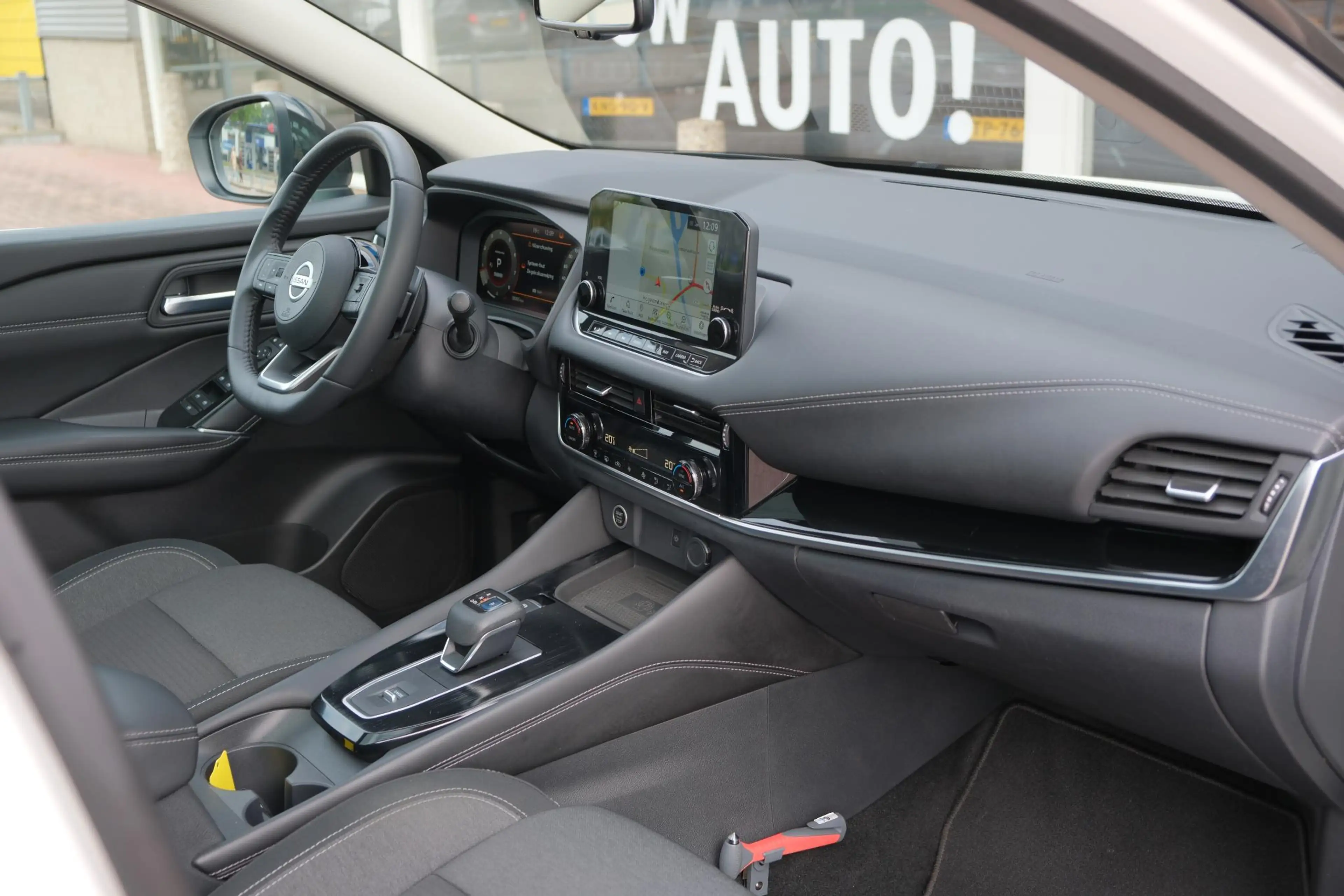 Nissan Qashqai 1.3 MHEV 158pk Xtronic Premiere Edition | Navi | P — photo 8