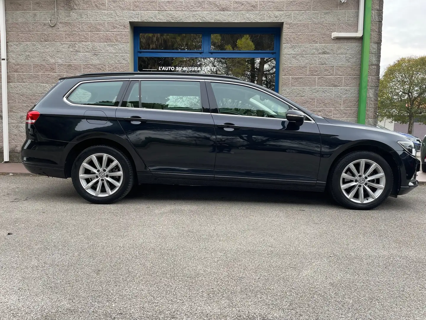 Volkswagen Passat Variant 2.0 TDI 150CV DSG HIGHLINE NAVIGATORE BLUETOOTH Noir - 2
