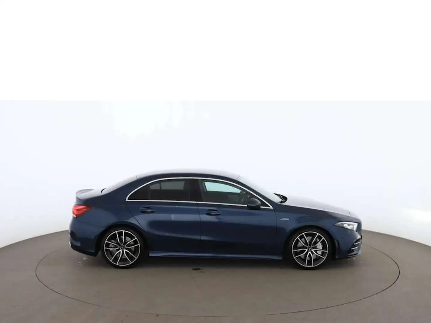 Mercedes-Benz A 35 AMG 4Matic Aut LED NAVI LEDER DIGI-TACHO Modrá - 2